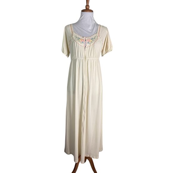 Vintage Gossard Artemis Nightgown Cream Embroidered Satin Nylon Gown S - Picture 2 of 7